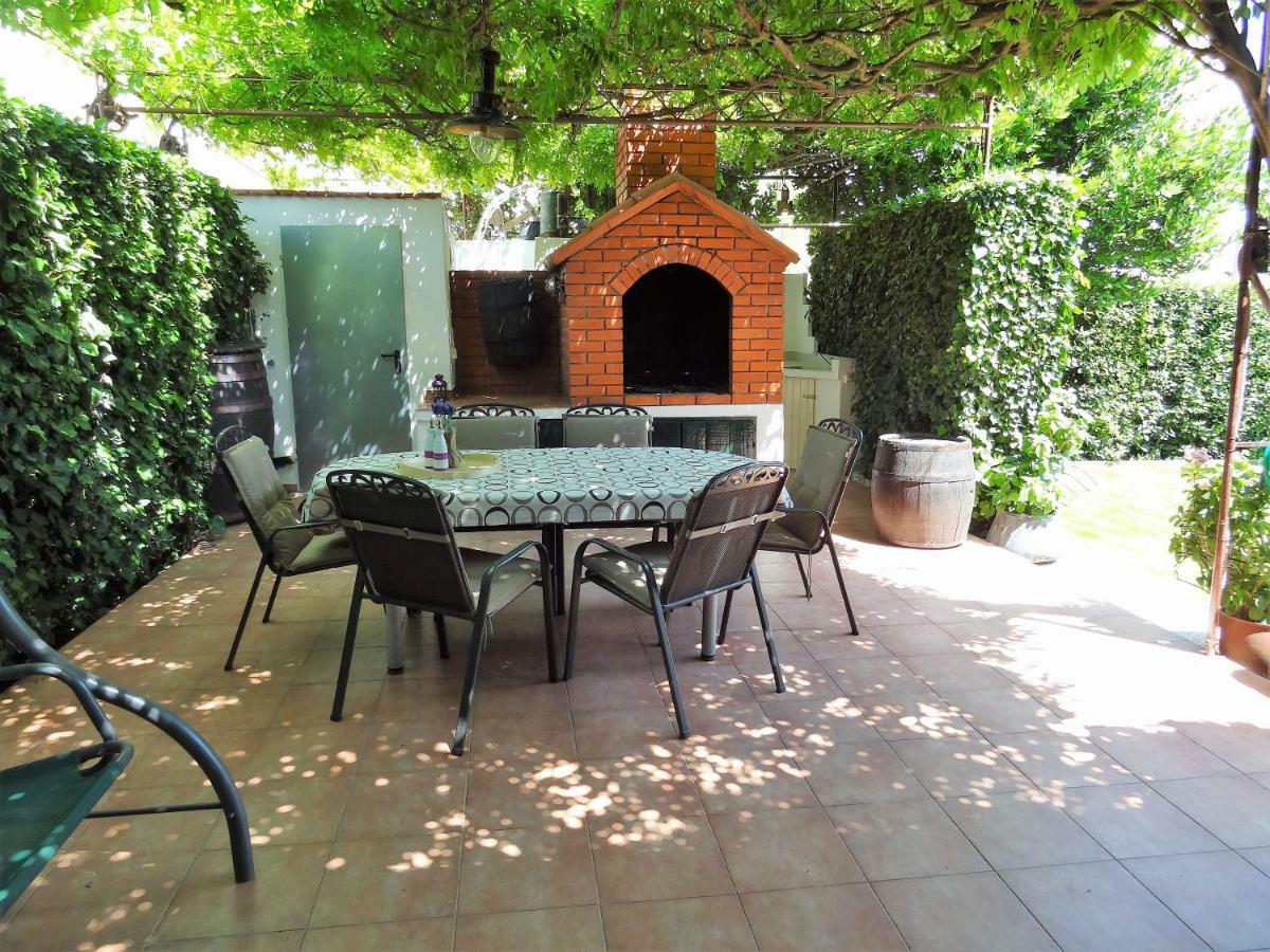 Apartment Bezic Kaštela Zewnętrze zdjęcie