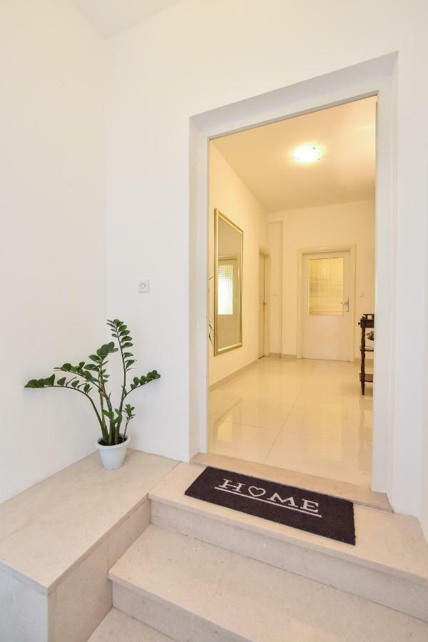 Apartment Bezic Kaštela Zewnętrze zdjęcie